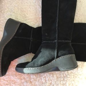 Women’s Black Suede Boots 9.5